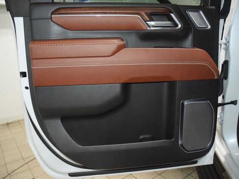 Used 2024 GMC Sierra 3500 Denali Ultimate image 50