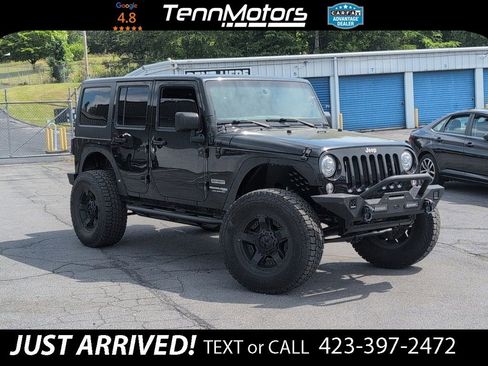 Used 2018 Jeep Wrangler Unlimited Sport S AWD/4WD image 3