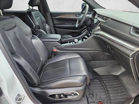 Used 2023 Jeep Grand Cherokee L Overland w/ Luxury Tech Group IV RWD image 22