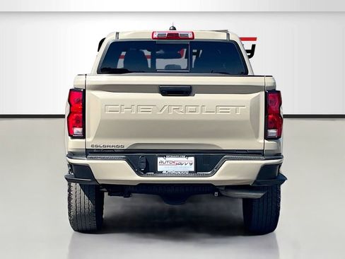 Used 2023 Chevrolet Colorado Z71 w/ Z71 Convenience Package 2 AWD/4WD image 6