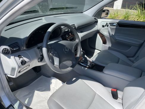 Used 2003 Mercedes-Benz C 320 Sedan image 17