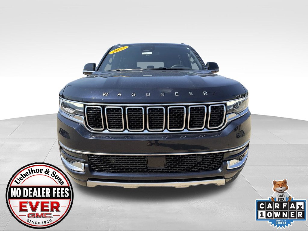 Used 2025 Jeep Wagoneer L Series II w/ 8-pass Seating Package AWD/4WD image 14