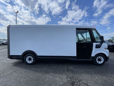 Used 2024 Chevrolet Brightdrop 600 w/ Battery Pack, Max Range AWD/4WD image 12