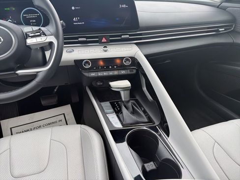 Used 2021 Hyundai Elantra Limited w/ Cargo Package image 16