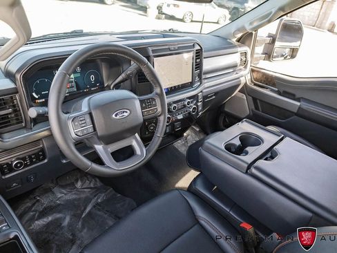 Used 2025 Ford F350 Lariat w/ Chrome Package image 21