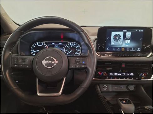 Certified 2023 Nissan Rogue SL w/ SL Premium Package AWD/4WD image 12