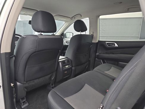 Used 2019 Nissan Pathfinder SV FWD image 36