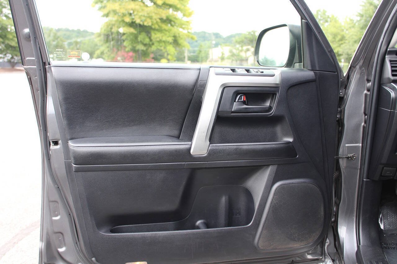Used 2013 Toyota 4Runner Limited AWD/4WD image 16
