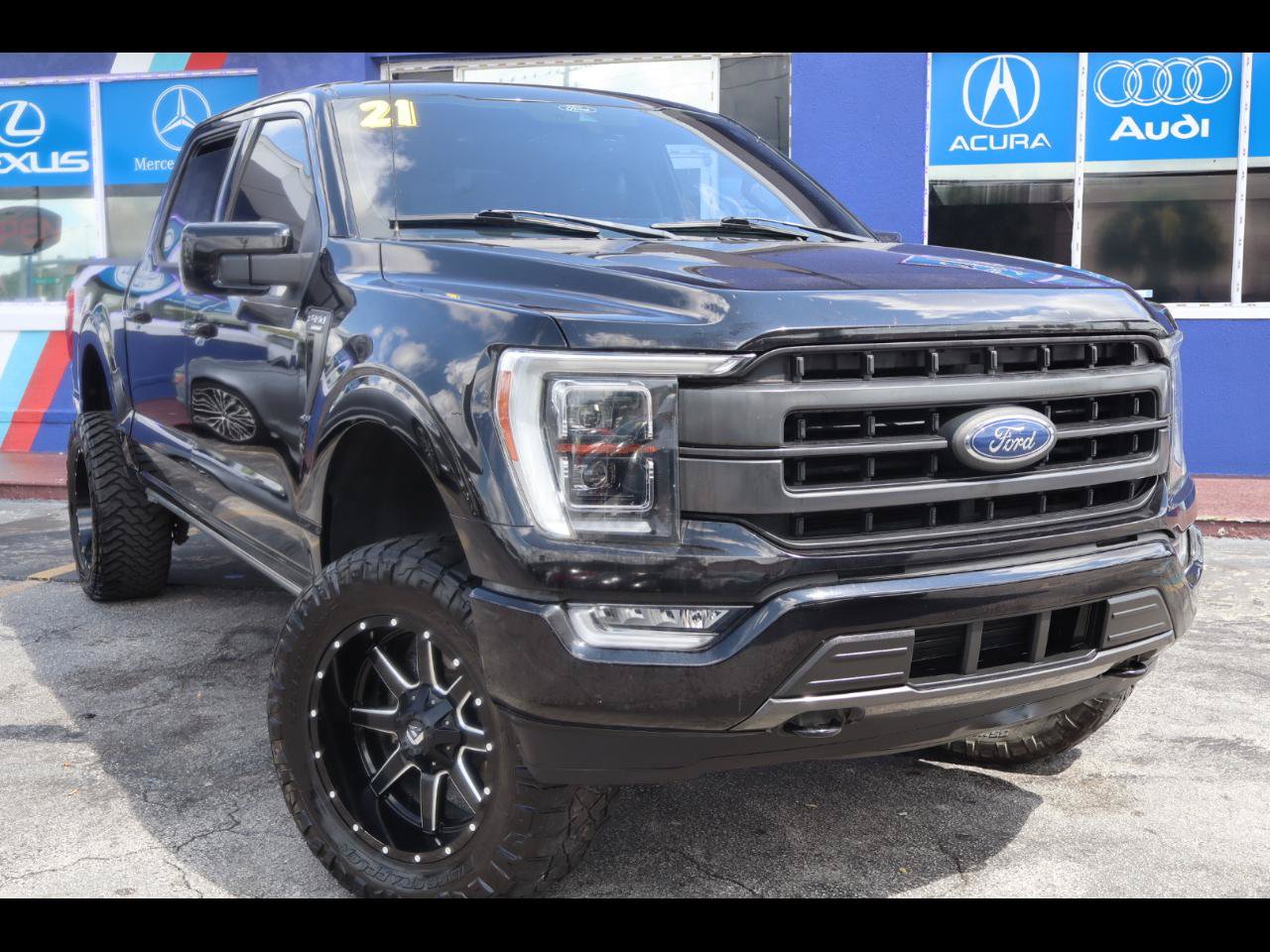 Used 2021 Ford F150 Lariat w/ Equipment Group 502A High AWD/4WD image 2
