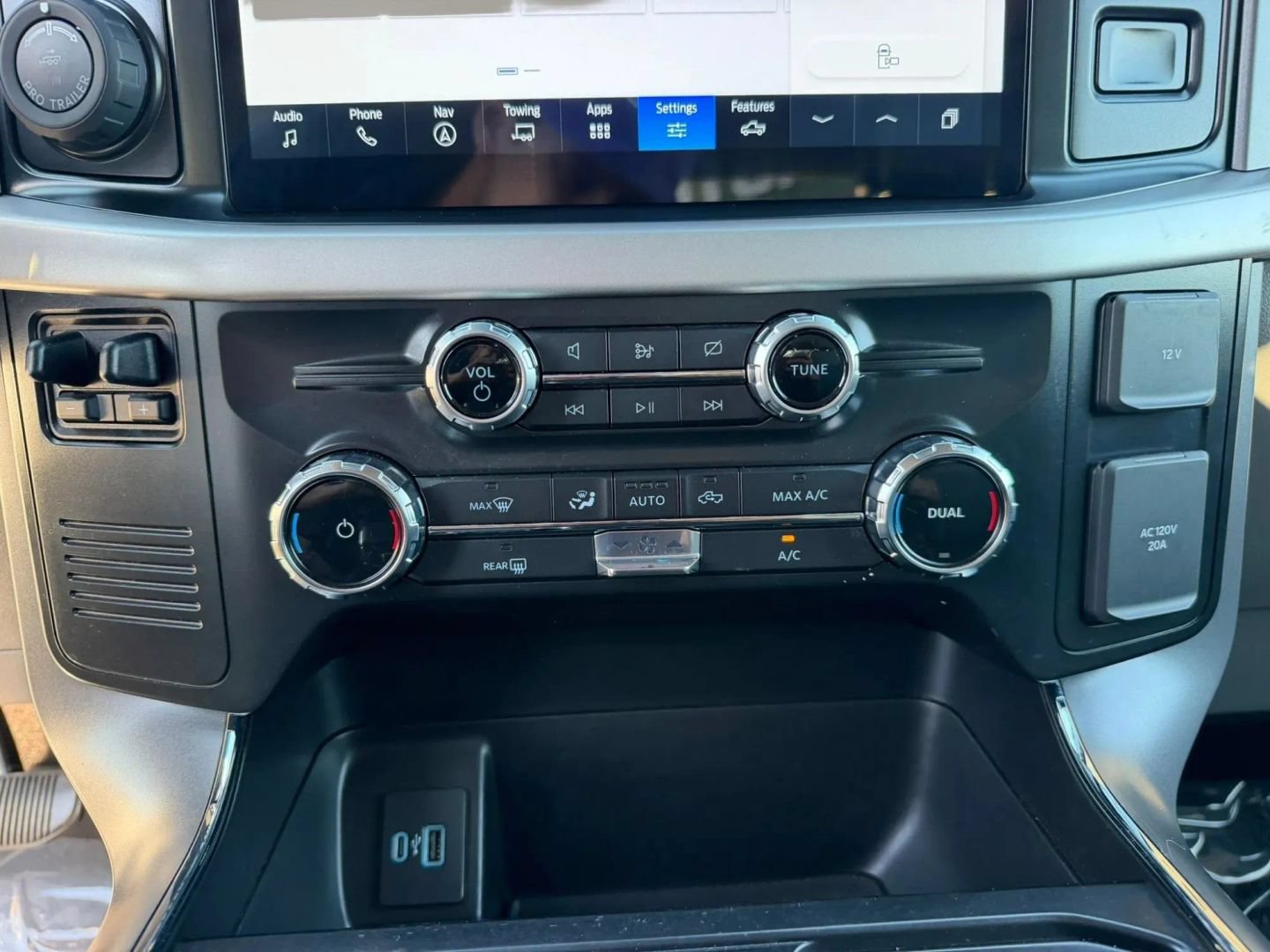 Used 2022 Ford F150 Lightning XLT w/ Tow Technology Package AWD/4WD image 30