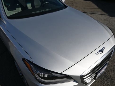 Used 2017 Genesis G80 3.8 RWD image 28