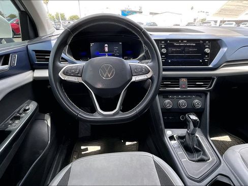 Used 2022 Volkswagen Taos SE w/ IQ.Drive SE Package FWD image 5