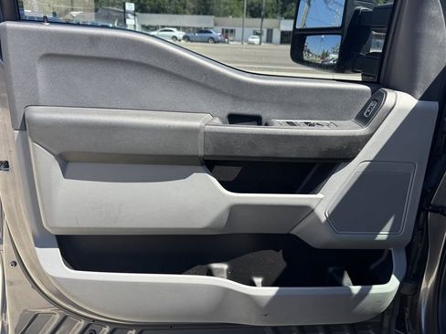Used 2023 Ford F350 XL RWD image 14