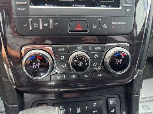 Used 2017 Buick Enclave Premium AWD/4WD image 15