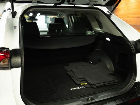 Used 2023 Toyota RAV4 LE image 7