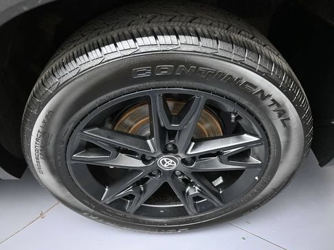 Used 2024 Toyota Grand Highlander AWD image 15