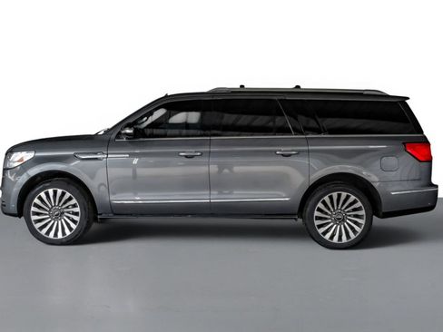 Used 2021 Lincoln Navigator L Reserve w/ Luxury Package AWD/4WD image 9