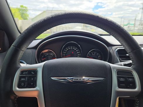 Used 2013 Chrysler 200 Limited w/ Sun/Sound Group FWD image 29