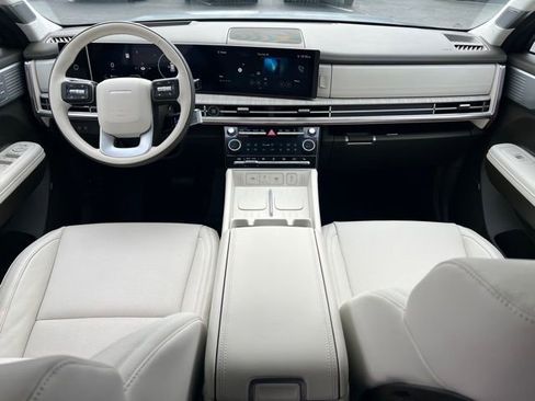 New 2025 Hyundai Santa Fe Calligraphy AWD/4WD image 10