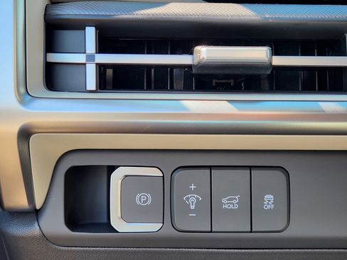 New 2025 Hyundai Santa Fe SEL image 38