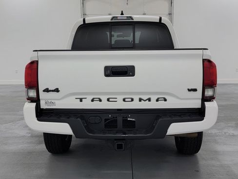 Used 2023 Toyota Tacoma SR AWD/4WD image 7