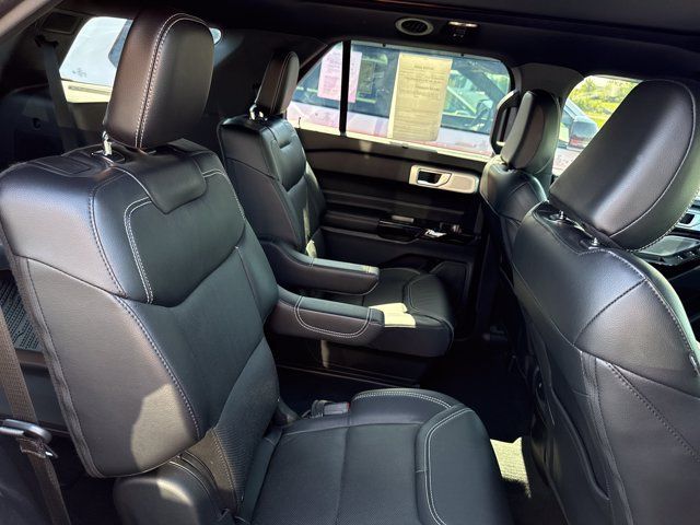 Used 2022 Ford Explorer ST w/ Equipment Group 401A AWD/4WD image 12