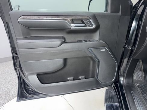 Used 2023 Chevrolet Silverado 1500 LTZ w/ LTZ Premium Package image 11