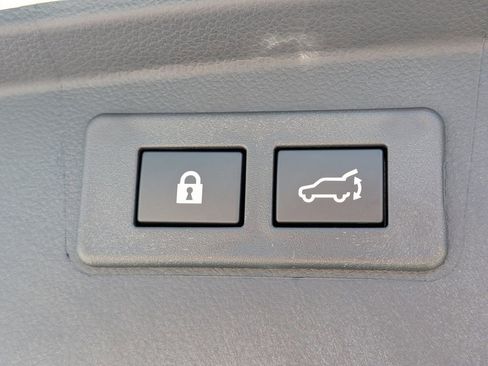 Certified 2025 Subaru Outback Limited image 15