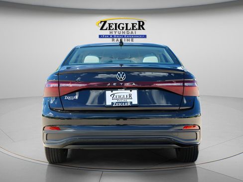 Used 2025 Volkswagen Jetta S FWD image 6