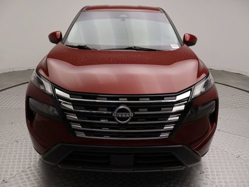 Used 2025 Nissan Rogue SV FWD image 5