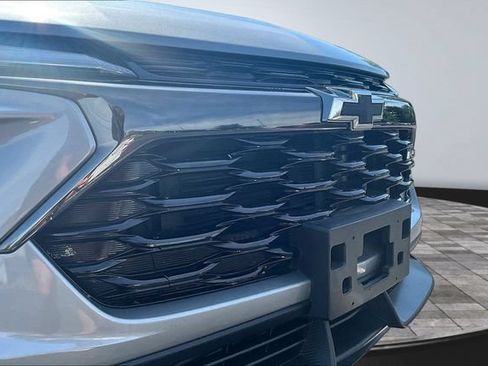 Used 2025 Chevrolet TrailBlazer RS w/ Driver Confidence Package AWD/4WD image 31