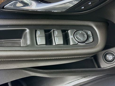 Used 2021 GMC Terrain SLE w/ Driver Convenience Package image 24