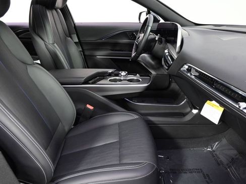 Certified 2025 Cadillac Lyriq Luxury w/ LPO, Floor Liner Package image 16