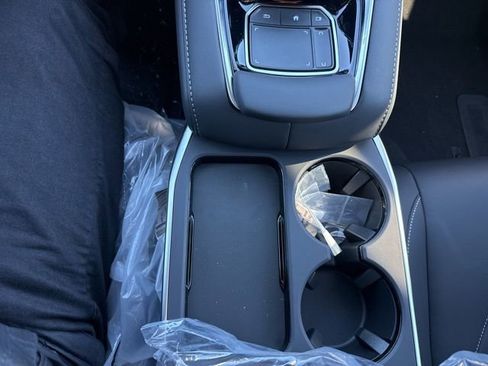 New 2025 Acura RDX SH-AWD image 33