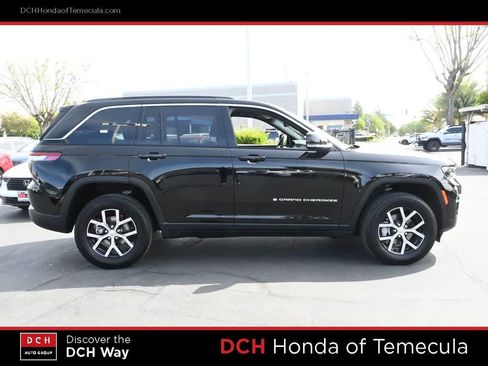 Used 2024 Jeep Grand Cherokee Limited image 5