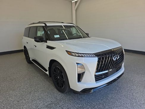 New 2026 INFINITI QX80 4WD image 7