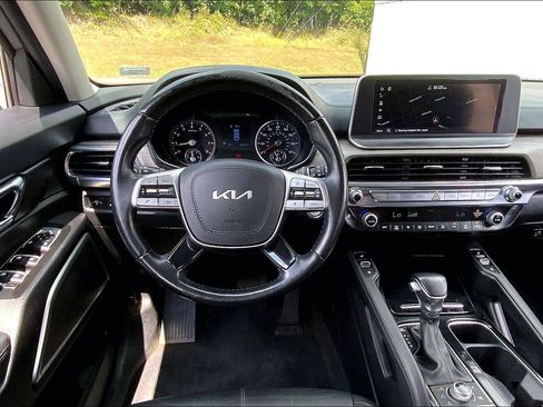 Used 2022 Kia Telluride EX w/ EX Premium Package AWD/4WD image 5