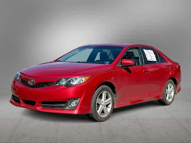 Used 2014 Toyota Camry SE FWD image 1