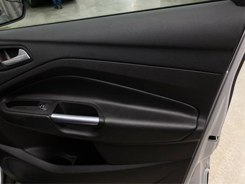Used 2016 Ford Escape Titanium AWD/4WD image 28