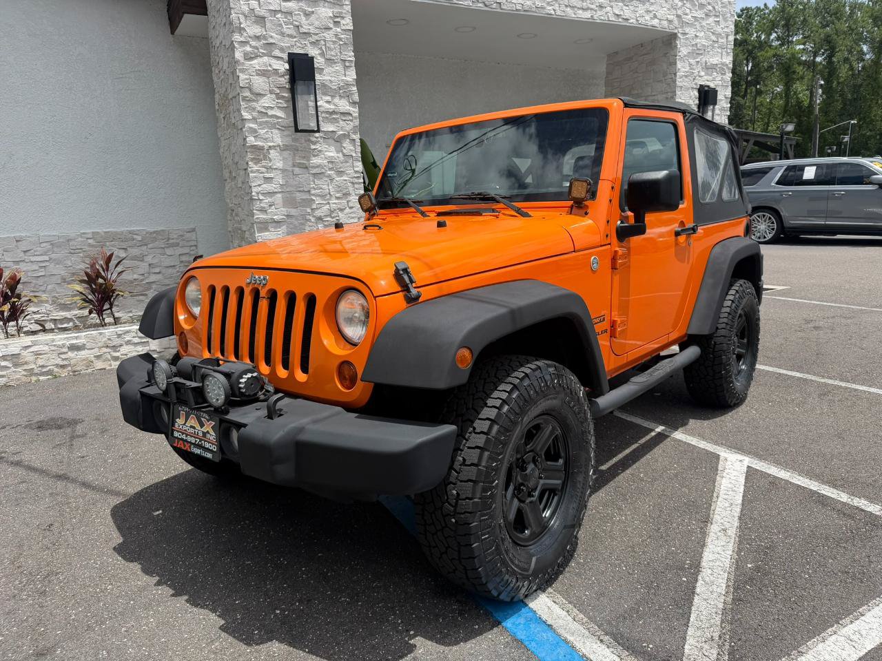 Used 2013 Jeep Wrangler Sport AWD/4WD image 3