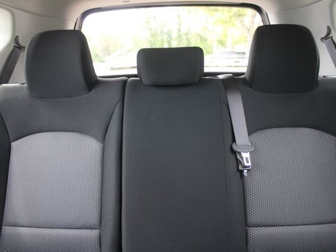Certified 2025 Kia Soul LX w/ LX Technology Package FWD image 45