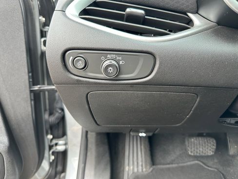 Used 2024 Chevrolet Malibu LT image 20