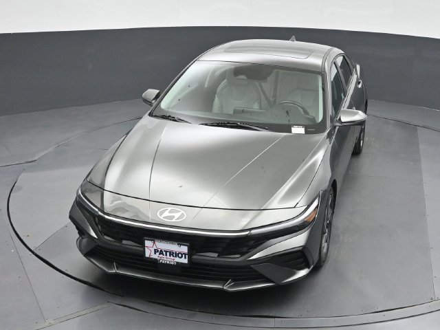 Used 2024 Hyundai Elantra Limited FWD image 36