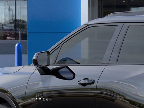 New 2026 Chevrolet Blazer LT image 12