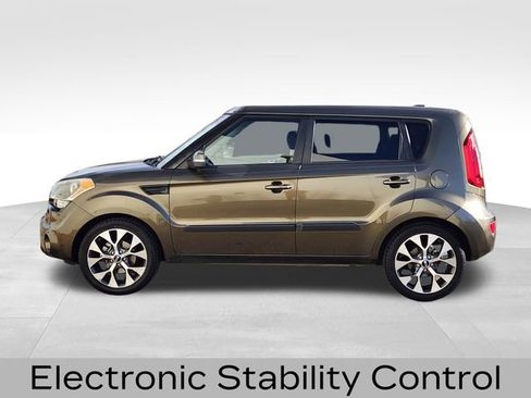 Used 2013 Kia Soul ! image 7