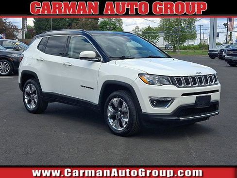 Used 2018 Jeep Compass Limited image 1