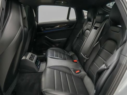 Used 2025 Porsche Panamera 4 E-Hybrid AWD/4WD image 18
