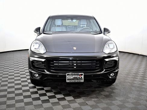Used 2015 Porsche Cayenne S image 3