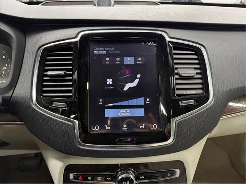 Used 2016 Volvo XC90 T6 Momentum w/ Momentum Plus Package AWD/4WD image 25