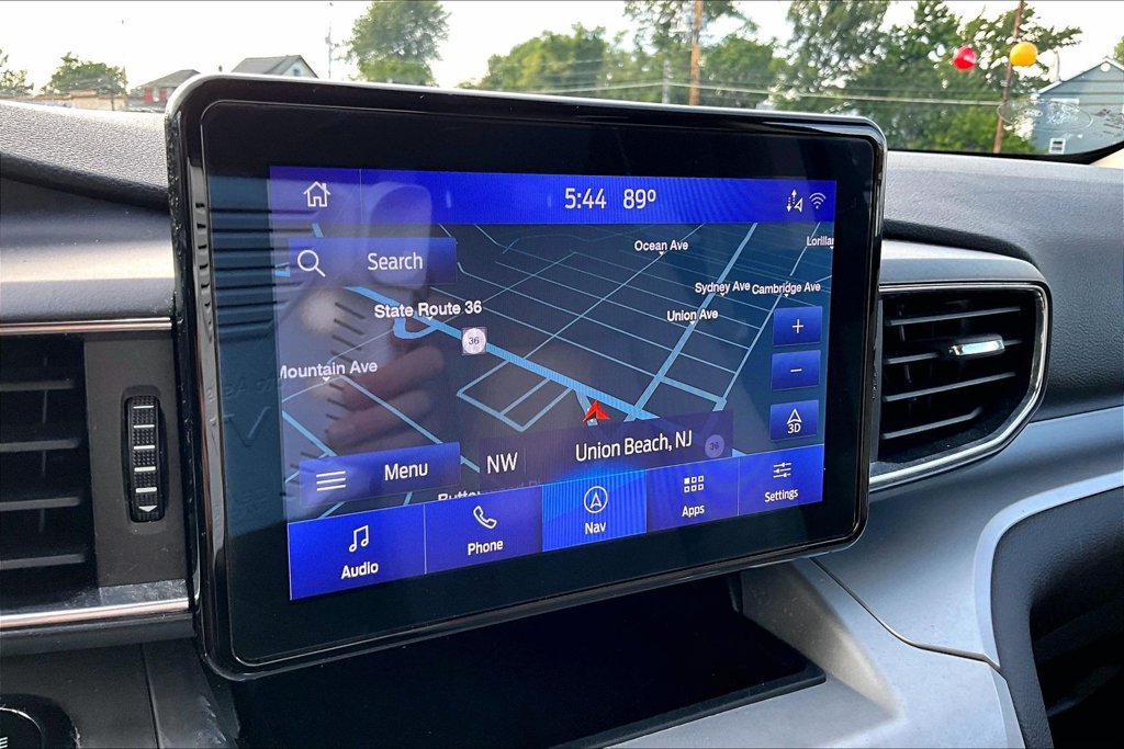 Used 2020 Ford Explorer XLT w/ Equipment Group 202A AWD/4WD image 27